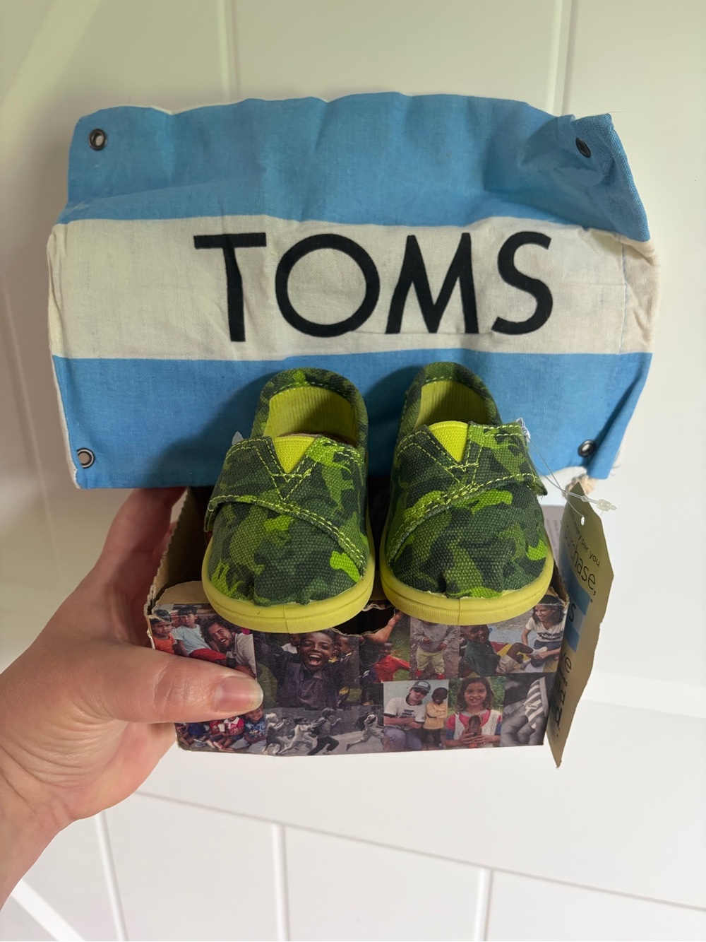 TOMS Kids Green and Yellow Camouflage Moccasins